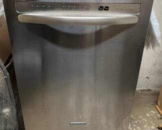 Dishwasher-KitchenAid. $150. 24x25x34H