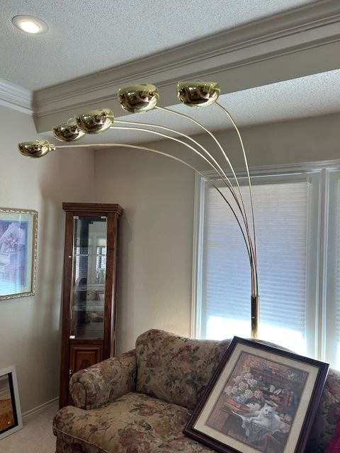Fabulous vintage 5-arm standing lamp.