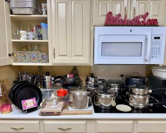 Good Selection of Cookware including Cast Iron