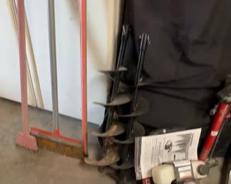 Floor scrapers, Auger