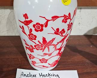 ANCHOR HOCKING VASE