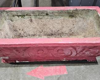 CONCRETE PLANTER