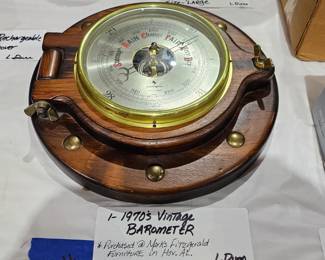 VINTAGE BAROMETER