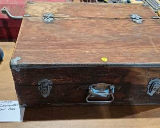 VINTAGE TOOLBOX