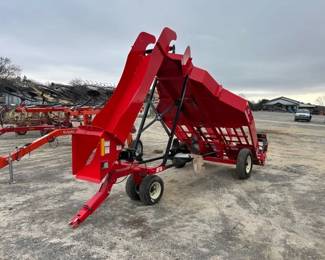 UNUSED NORDEN AF10 SQUARE BALE ACCUMULATOR