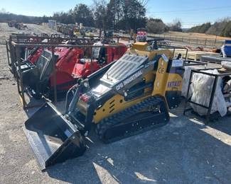 CFG INDUSTRIAL KKTA27 DIESEL MINI SKID STEER