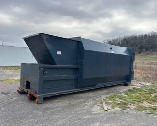 INDUSTRIAL TRASH COMPACTOR