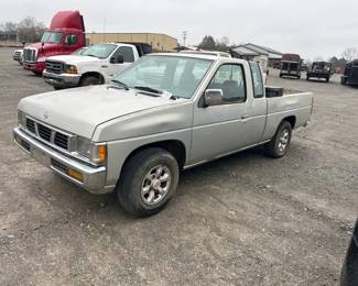 1996 NISSAN TRUCK