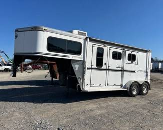 2004 SUNDOWNER SUNLITE 727 GOOSENECK HORSE TRAILER