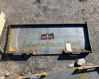 SKID STEER MOUNT PLATE