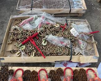 APPROX. 10 THREE EIGHTHX20 CHAINS AND 5 RATCHET BINDERS