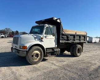 1996 INTERNATIONAL 4700 DUMP TRUCK
