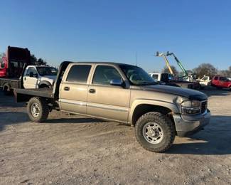 2002 GMC 1500HD 4X4 TRUCK