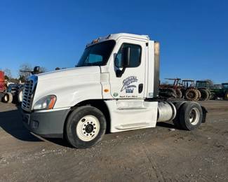 2014 FREIGHTLINER CASCADIA 125 S A TRUCK