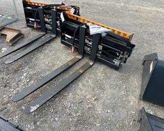 48 HYDRAULIC SKID STEER PALLET FORKS