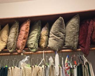 Throw Pillows