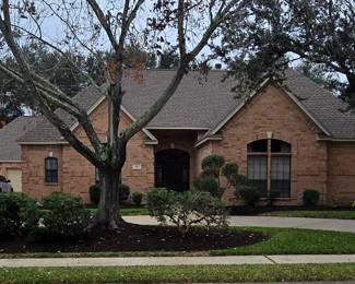 Beautiful Home Full of Beautiful Things! House and Garage Full. Work in progress more pictures on Tuesday!