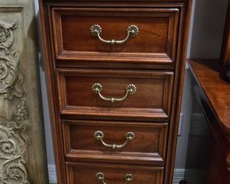 Lexington Lingerie Dresser