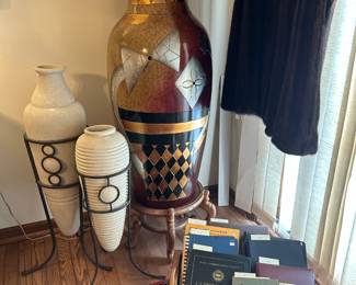 Decorative Vases 
