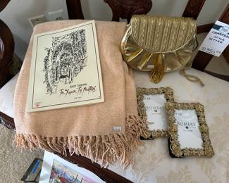 Frames, Women's Purses