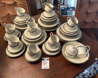 Mikasa Floradora 84 Pc Set