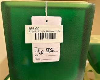 Atomic Acrylic Bathroom Set 