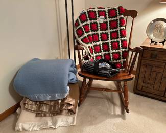 Blankets, Vtg Crocheted Rosette Blanket