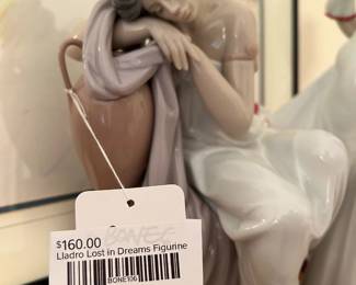 Lladro Lost in Dream Figurine