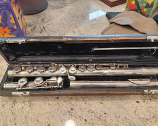 ARTLEY Antique Flute