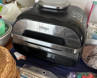 Ninja Air Fryer (used once)