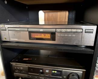 JVC XL-V141 CD Player