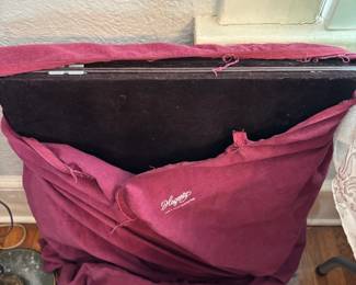 Customer table cover and bag for leaf storage