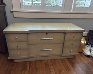 Lane Cedar Chest 