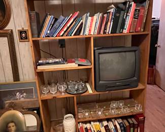 BOOKS, VINTAGE TV AND HOSTESS SETS