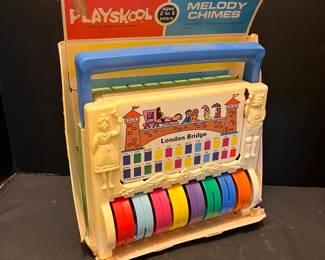 VINTAGE PLAYSKOOL MELODY CHIMES