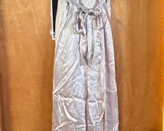 1940'S DRESSING GOWN