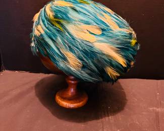 VINTAGE FEATHER HAT