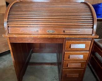 SMALL ROLL TOP DESK
