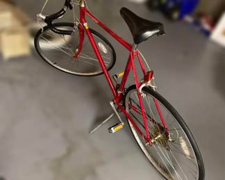 $200
1980s SCHWINN WORLD SPORT MENS 10 SPEED -27"
FRAME 33"
Excellent condition