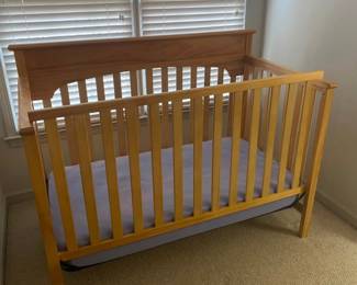 $200
Beautiful wood crib that converts to day bed. Only used a few times for grandchildren

like new condition