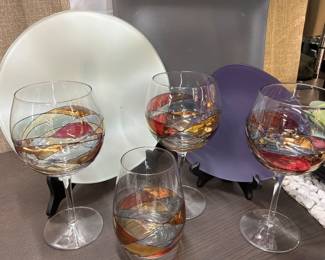 Set of contemporary art glass stemware/stemless wine glasses 