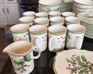 Lenox Holiday Gatherings Holiday Berry