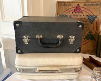 Vintage Carrying box Samsonite Hard Shell