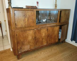 Vintage Art Deco style bar