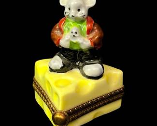 Limoges France Mouse And Cheese Trinket Box