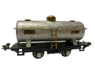 Lionel No. 804 Metal Tanker Car