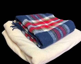 Faribo Fluffloomed Wool Throw And 100 Wool Blanket