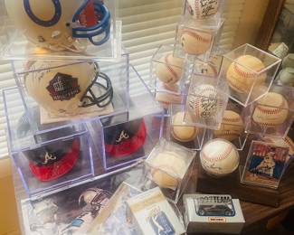 Signed Sports Memorabilia