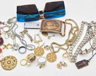 1002 Costume Jewlery