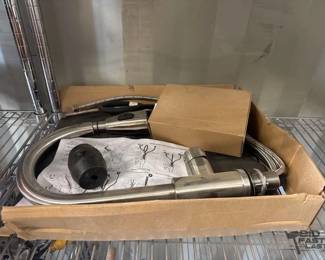 4068 Single Handle Pull Down Kitchen Faucet